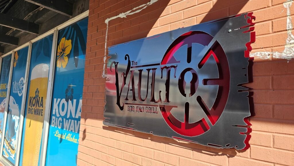 Downtown bar closes; property owner looks for new tenant