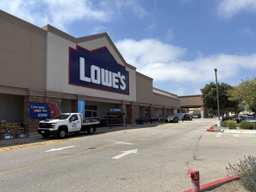 NewMark Merrill Companies Named Property Management Firm of Fully Leased Retail Center in Oxnard, California