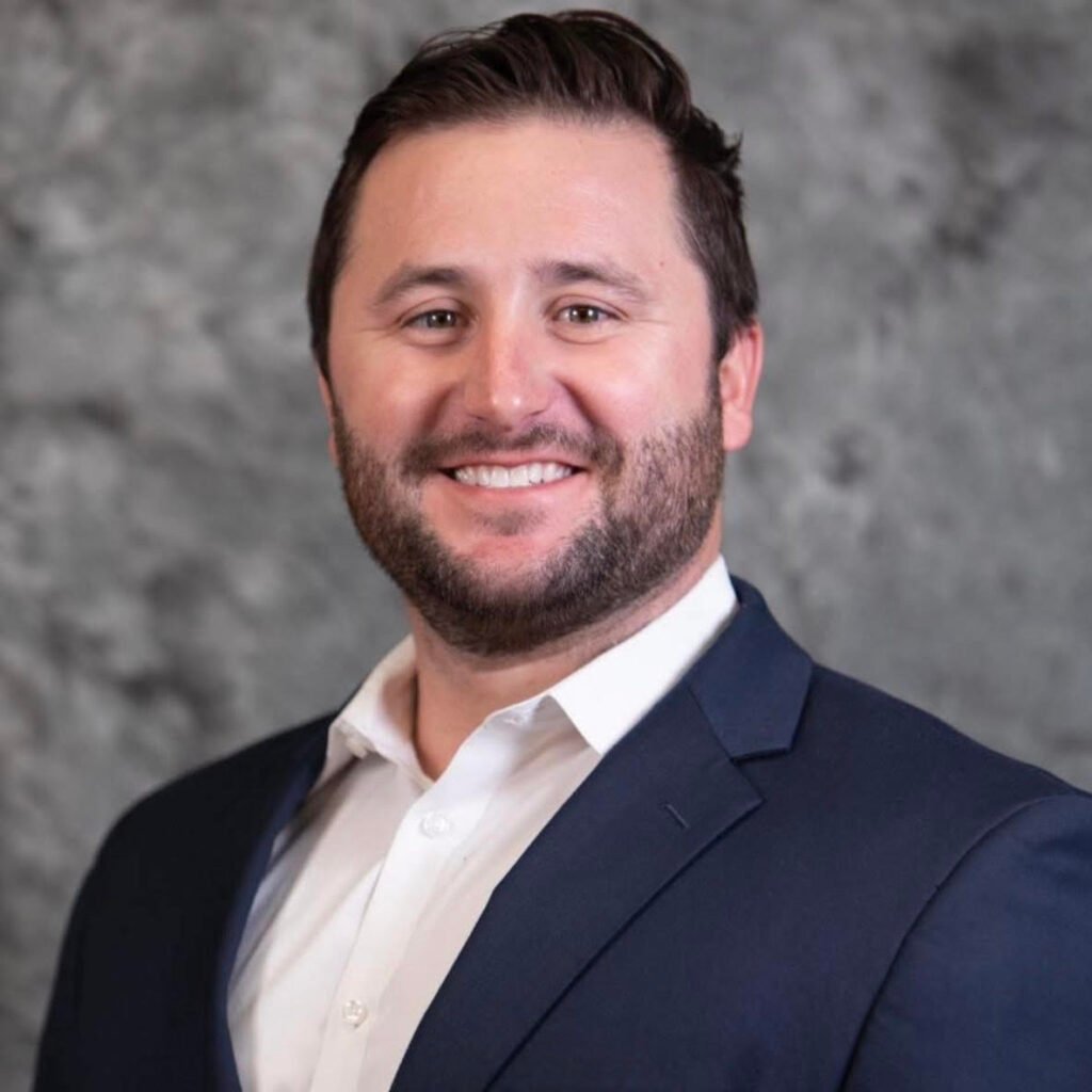 Meet Nik Boone – CanvasRebel Magazine