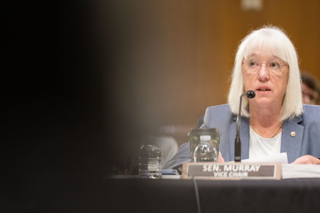 Murray, Gillibrand Call on HUD Inspector General to Look Into Trump Admin’s Failure to Award Homeless Assistance Funding, Chaotic Grant Application Process