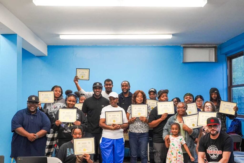 NYCHA residents graduate from program designed to open new opportunities for public housing residents – QNS